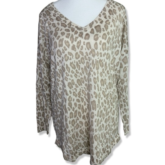 ⭐️JOIE Revolve Chyanne Cashmere/Wool Blend Cheetah Print V-neck Sweater Knit Top - Picture 4 of 8